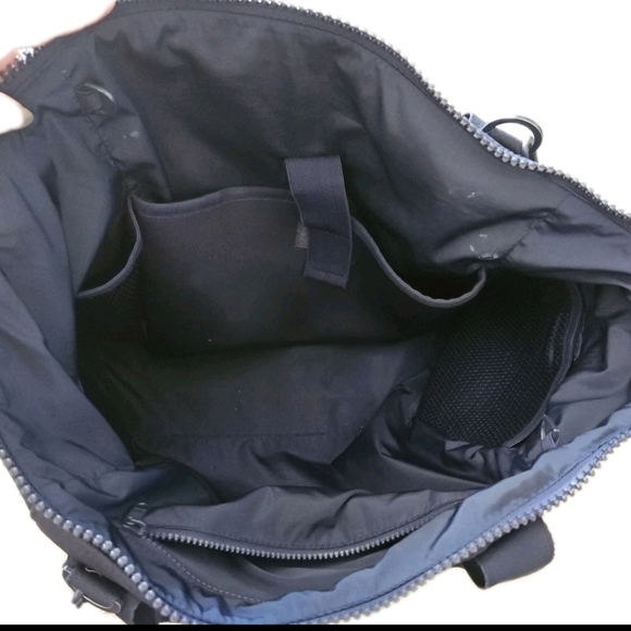 Dagne Dover Navy Blue 365 Neoprene Landon Travel & Gym Weekend Bag Medium - Picture 8 of 13